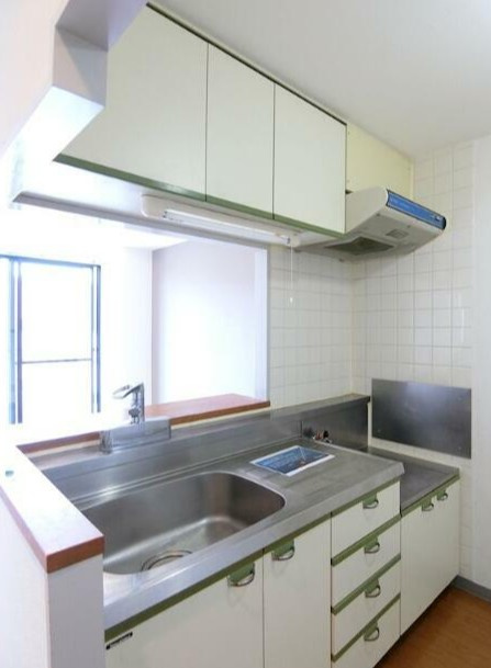 府中市八幡町２丁目の賃貸マンションのキッチン