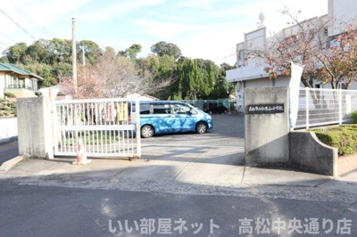 【周辺】 | サンロード仏生山 C棟 | 高松市立仏生山小学校