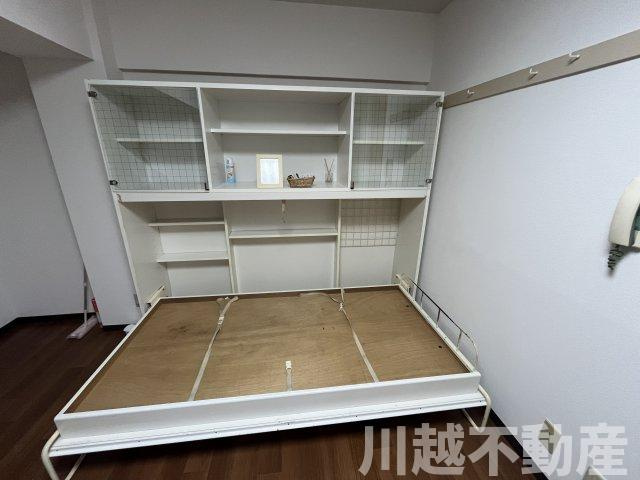 事務所に投資用に最適な好立地マンションの設備|造作家具は収納と格納ベッドで便利です