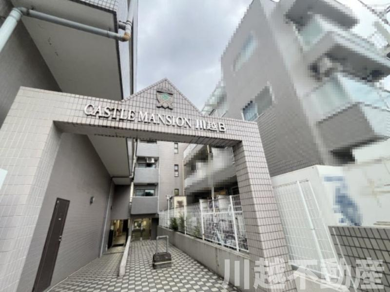 事務所に投資用に最適な好立地マンションのエントランス|ゆとりのあるエントランスです