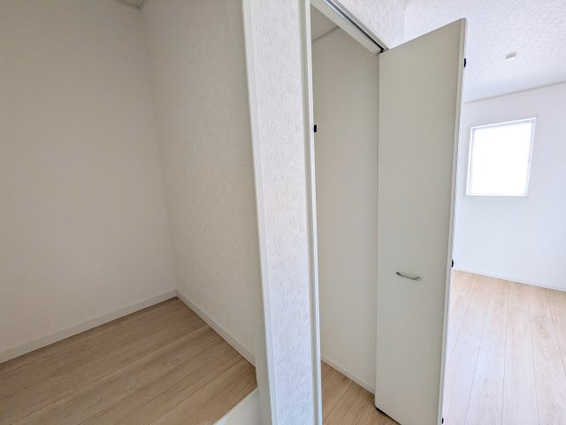 笠間市旭町　第9　新築戸建て　2号棟の収納