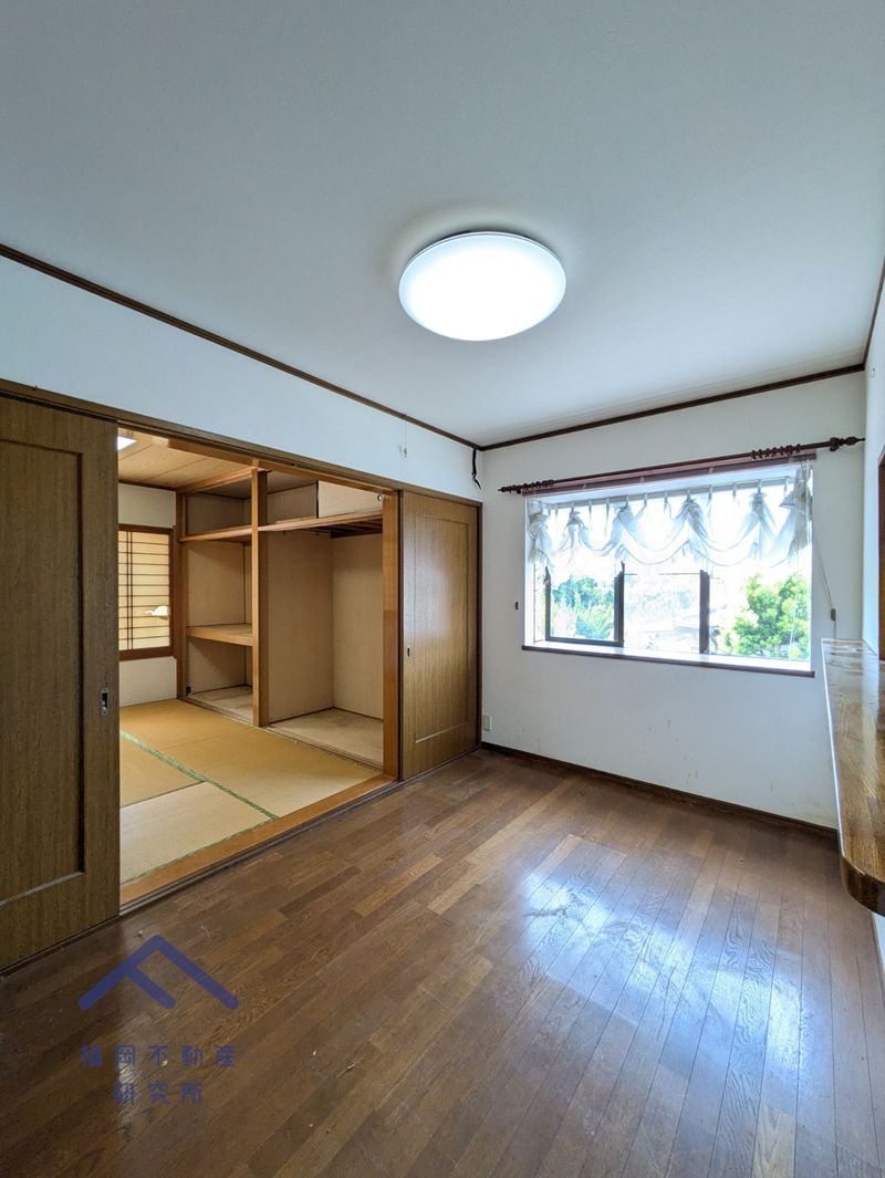 宗像市自由ヶ丘西町戸建ての居間・リビング