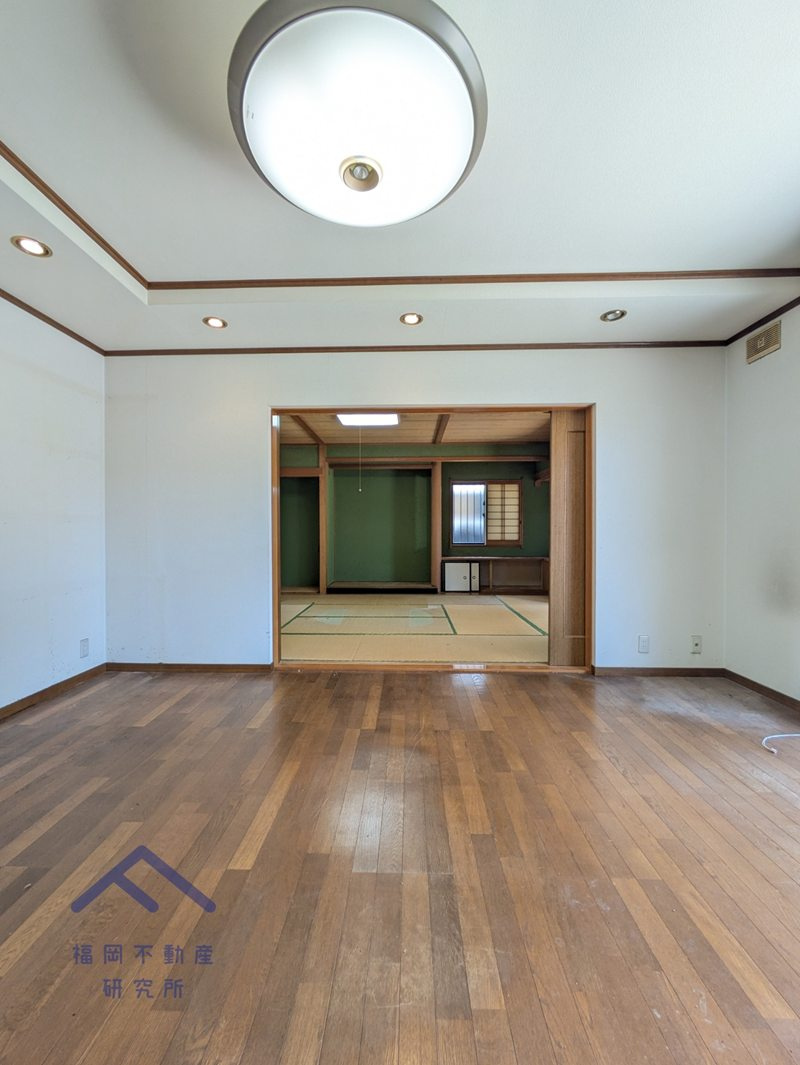 宗像市自由ヶ丘西町戸建ての居間・リビング