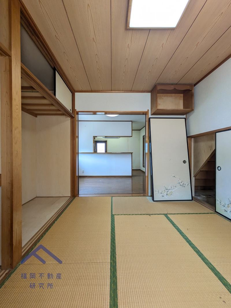 宗像市自由ヶ丘西町戸建ての居間・リビング