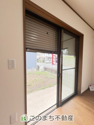 【設備】 | 小山市雨ヶ谷新田　再生住宅 | シャッター雨戸付きで安心感があります☆