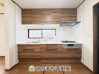 【キッチン】 | 小山市雨ヶ谷新田　再生住宅 | 新品未使用のキッチン☆便利な勝手口もございます☆
