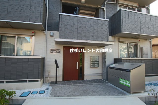 D-room樹・旭町のエントランス