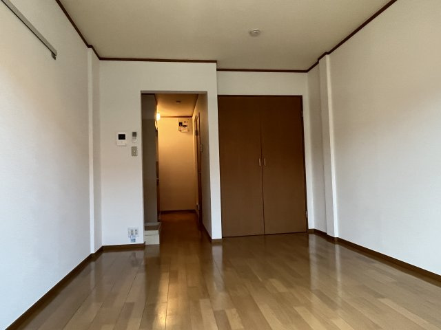 メゾンアイエムの居間・リビング