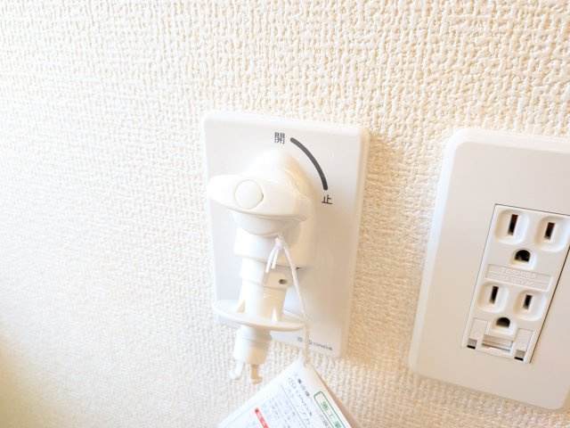 水戸市見川町　4期　新築戸建てのその他|埃が溜まりにくいシンプルなデザインでお掃除も簡単！
水栓本体の耐久性も高く、緊急止水機能で給水ホースの破損による水漏れ事故を徹底的に防止します。
安全性、快適性、清掃性のすべてを兼ね備えています。