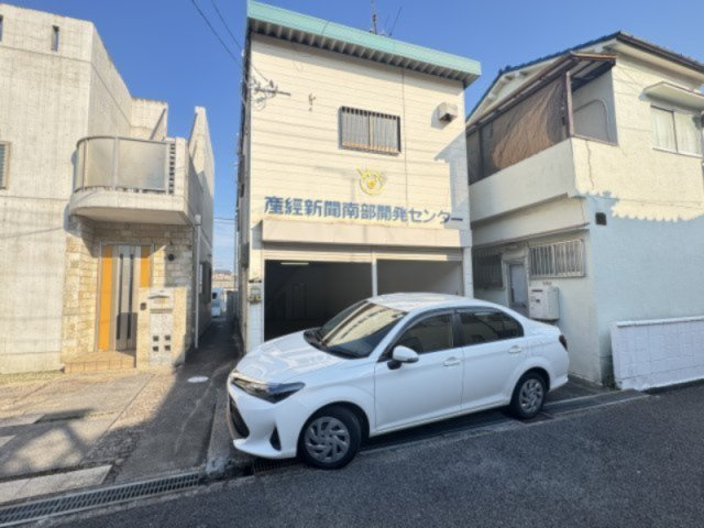 泉大津市東助松町　倉庫付き事務所