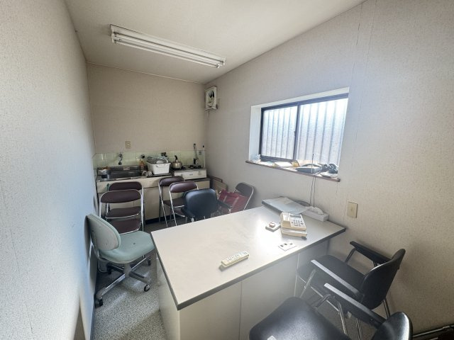 泉大津市東助松町　倉庫付き事務所のその他|2階給湯室