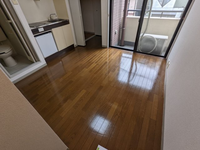川崎市多摩区西生田２丁目の賃貸マンションの居間・リビング