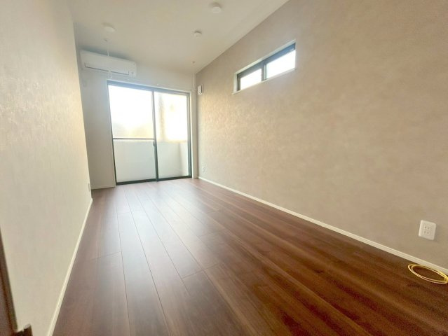 MOVE吹田SOUTHの居間・リビング
