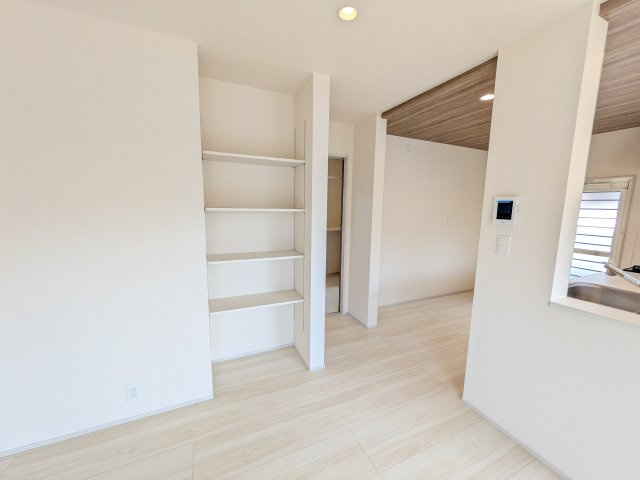 水戸市堀町　4期　新築戸建ての居間・リビング