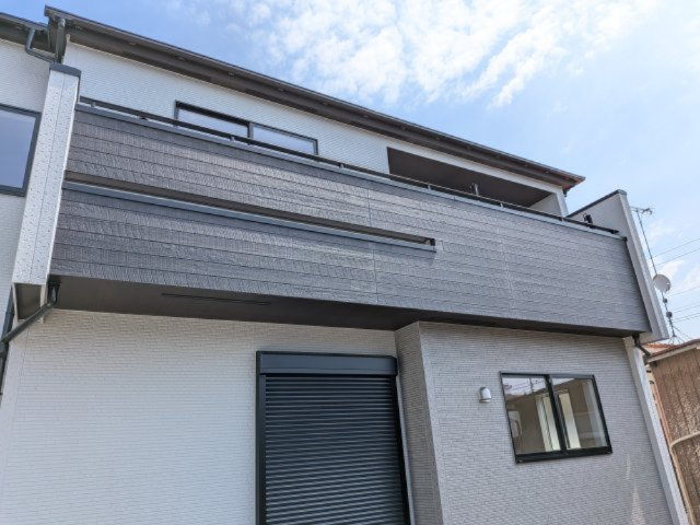 水戸市堀町　4期　新築戸建てのバルコニー