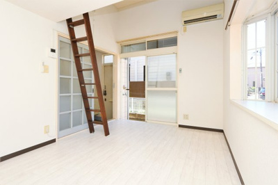 【居間・リビング】 | ハイネス原木中山 | 参考写真（同物件別部屋）