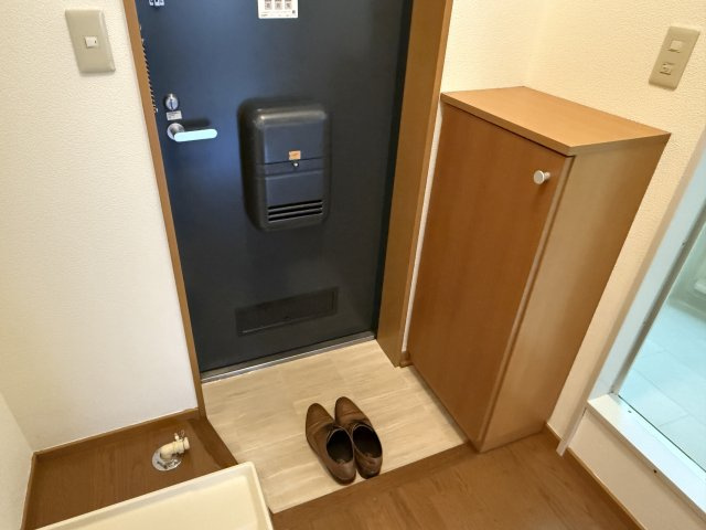 メゾンアイエムの玄関