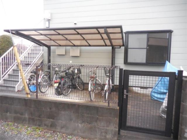 川崎市多摩区登戸のアパートの駐車場