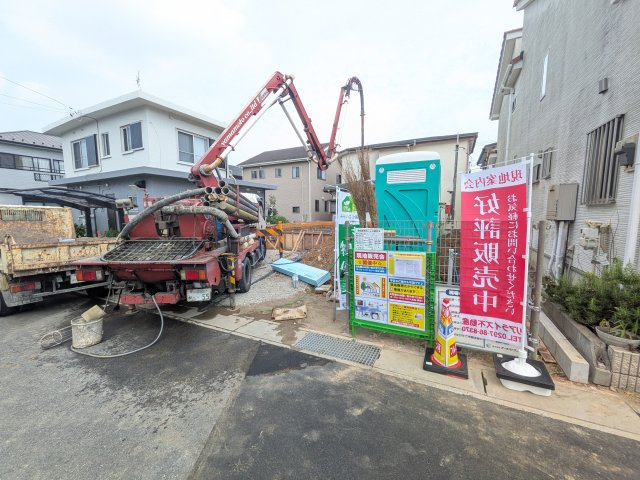 牛久市上柏田　第9　新築戸建ての前面道路含む現地写真|写真だけでは伝わらない快適さを、ぜひ現地で体感しませんか？
即日見学可能です！平日のご案内も可能です♪
お気軽にお問合せまたはお電話ください！
0297-86-8370まで【リアライズ不動産】