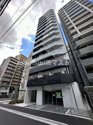 セレニテ本町リアンの外観