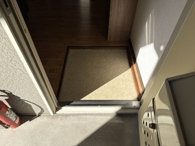 メゾン澤田Ｄ棟の玄関
