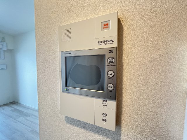 【セキュリティ】コンフォリア江坂江の木町Q