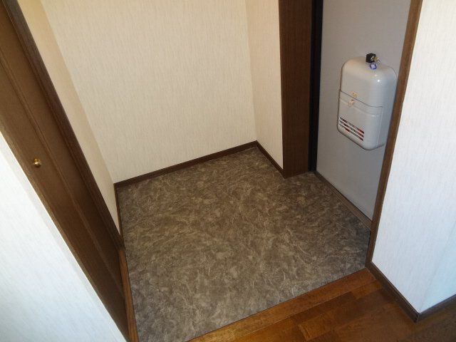 アゼリア六甲の玄関