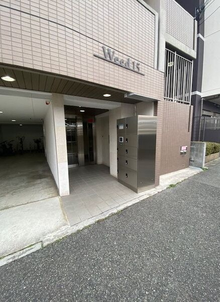 (weed15)ウィードフィフティーンのエントランス