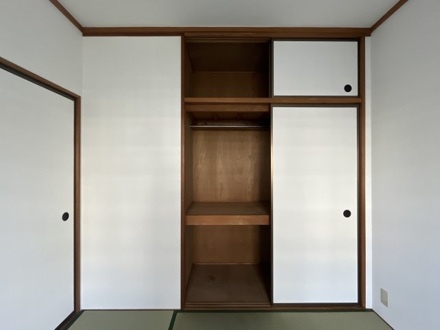 ウィステリア構の収納