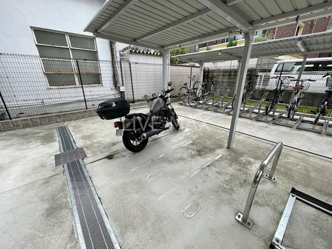 【駐車場】プレサンス桜通ベルノ