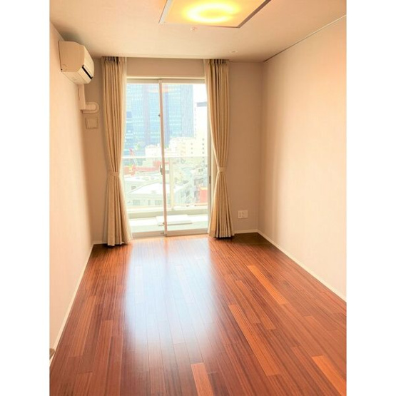 【寝室】ブリリアタワー名古屋グランスイート