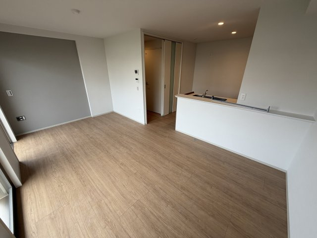 西宮市門戸岡田町の賃貸マンションの居間・リビング