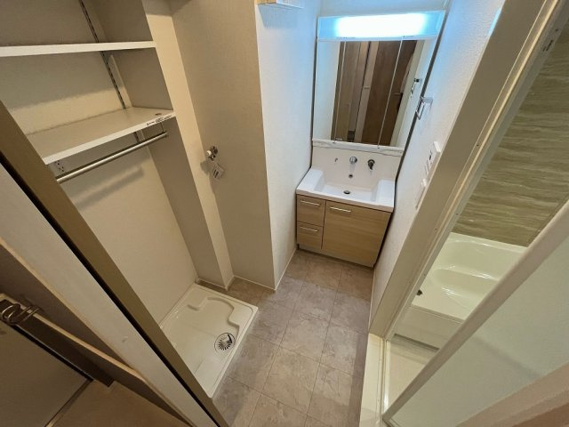 神戸市東灘区深江本町３丁目の賃貸マンションの洗面所