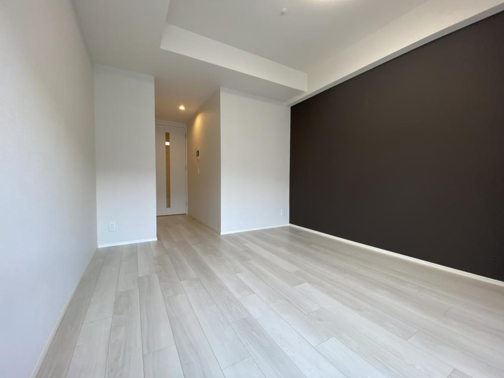西宮市本町の賃貸マンションの居間・リビング
