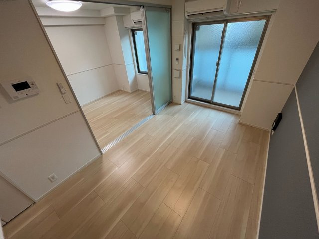 神戸市東灘区深江本町３丁目の賃貸マンションの居間・リビング