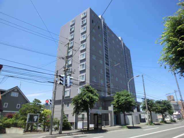 エクセルシオールプレタ学園前