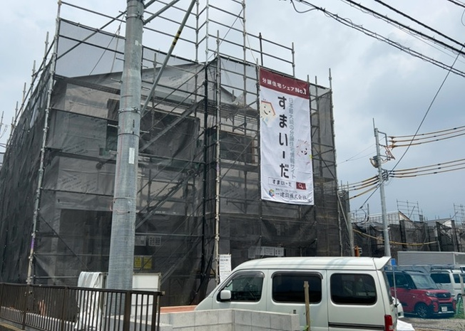 【内装】 | 内装はとにかくおしゃれなものがいい！と選ぶ前に、まず住んだ後のことを想像してみましょう。住んでみたらコンセントの位置が悪くて使いにくいなど出てきます。事前にどの家電をどこに置くか想定しておきましょう。