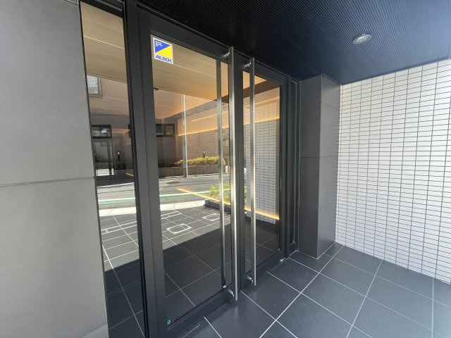 アンベリール墨田Ⅱのエントランス
