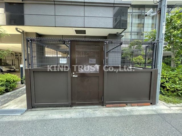 エスリード東梅田のエントランス|落ち着いたエントランスです
