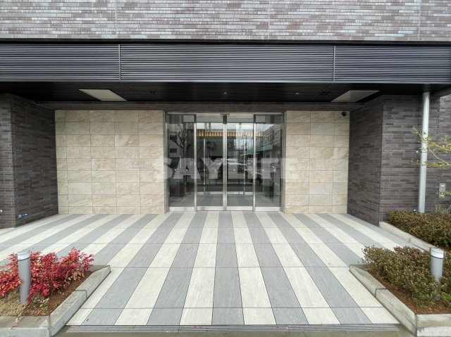インザライフ大阪EAST RESIDENCEのエントランス