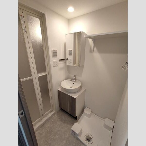 インザライフ大阪EAST RESIDENCEの洗面所