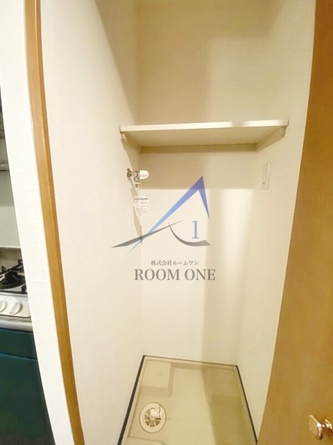 グランド・ガーラ用賀の設備|洗濯機置場です。