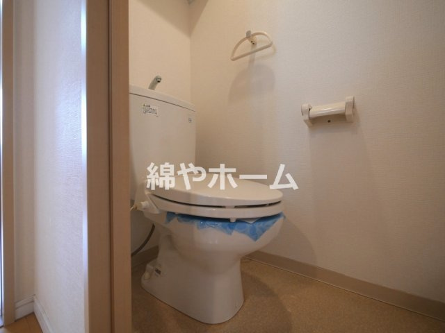 ジュネーゼグラン上本町のトイレ|落ち着いたトイレです