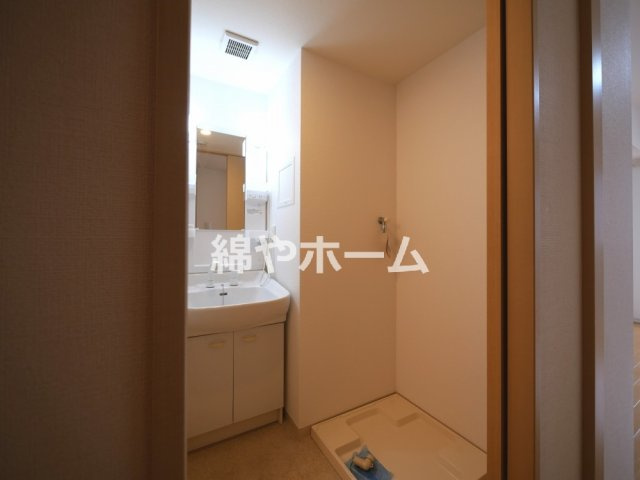 ジュネーゼグラン上本町の洗面所|使いやすい洗面所です