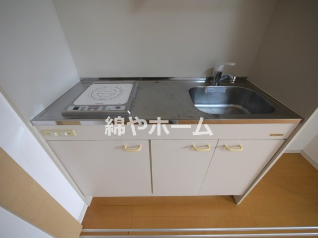 ジュネーゼグラン上本町のキッチン|お料理しやすいキッチンです