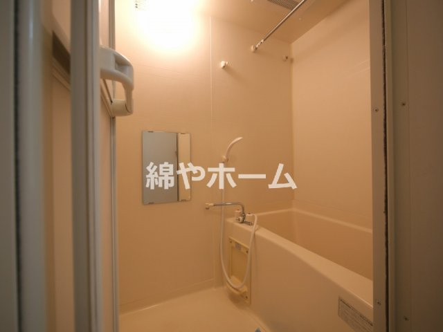 ジュネーゼグラン上本町の浴室|ゆったり過ごせるお風呂です