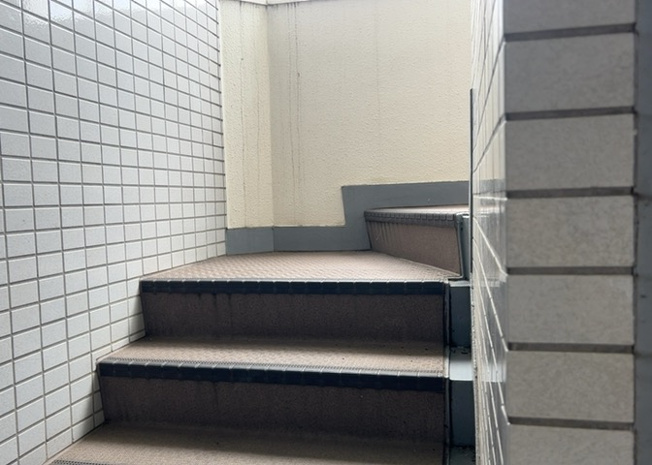 【その他共用部分】 | クリオ淵野辺参番館 | 共用部分は、一棟の建物に住む区分所有者全員が共同で所有するとし、共用部分の管理、補修などは、区分所有者で形成される管理組合が行います。個人の判断で勝手に変更することはできませんので覚えておきましょう。
