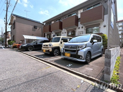 【駐車場】 | プレジール | 車をお持ちの方に嬉しい駐車場付きの物件です