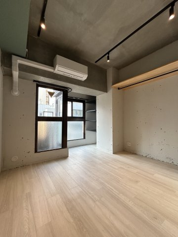 大阪市中央区大手通１丁目の賃貸マンションの居間・リビング