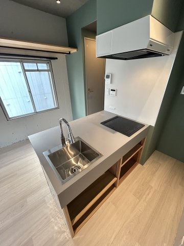 大阪市中央区大手通１丁目の賃貸マンションのキッチン